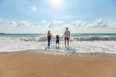 helicopter parenting meaning